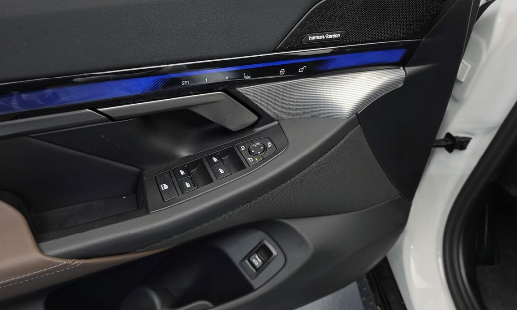 BMW 5-Series 520i M Sport, 2025