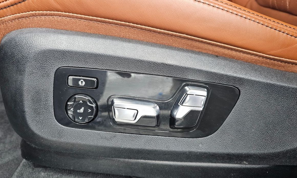 BMW X7 xDrive 40d M Sport 7 STR, 2025