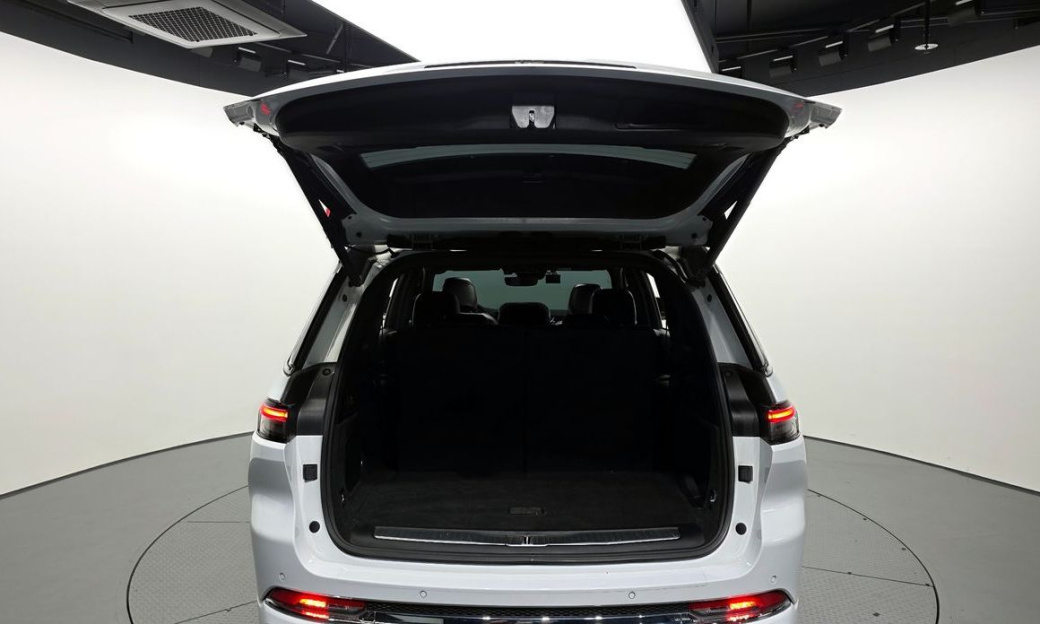 Jeep Cherokee L 3.6 Overland, 2022