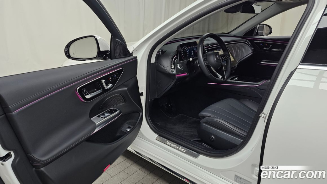 Mercedes-Benz E-Class E220d 4MATIC Exclusive, 2024
