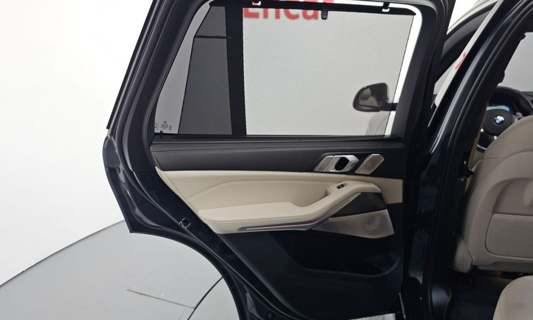 BMW X5 M50i, 2022
