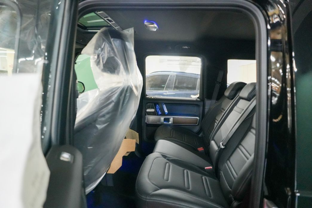 Mercedes-Benz G-Class G450d, 2026