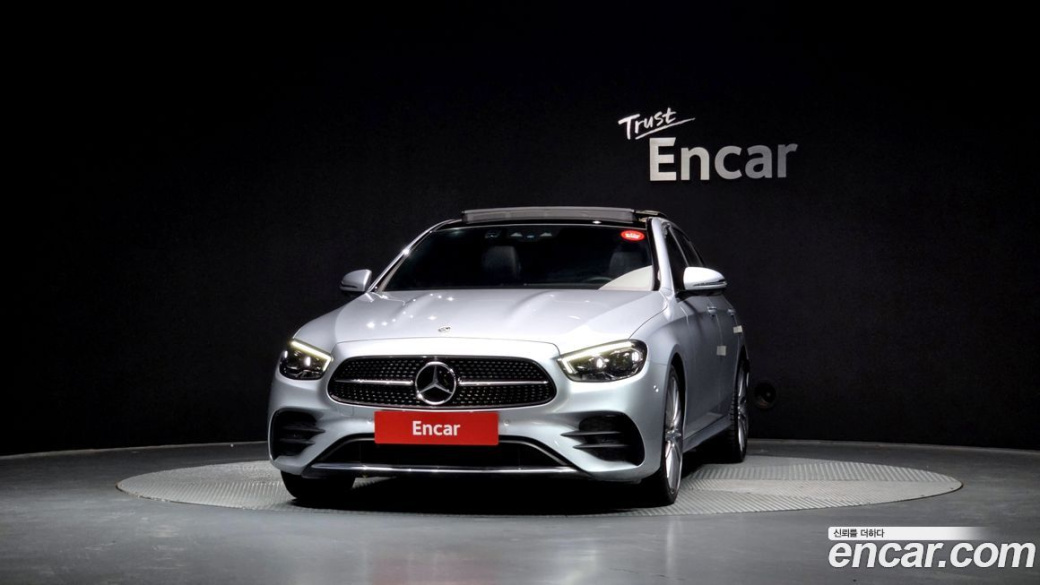 Mercedes-Benz E-Class E350 4MATIC AMG Line, 2022