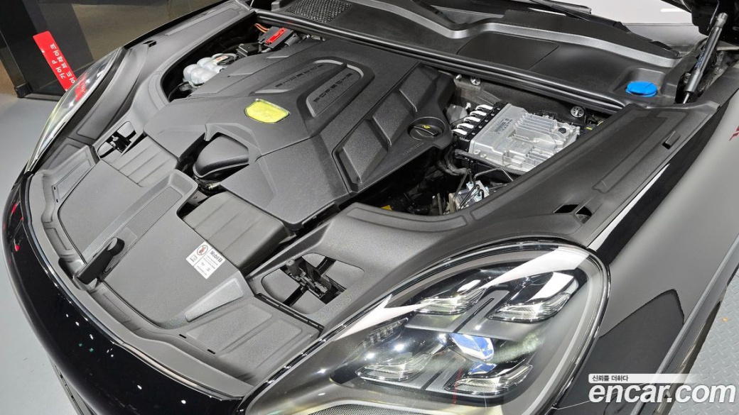Porsche Cayenne 3.0 COUPE PLATINUM EDITION, 2023