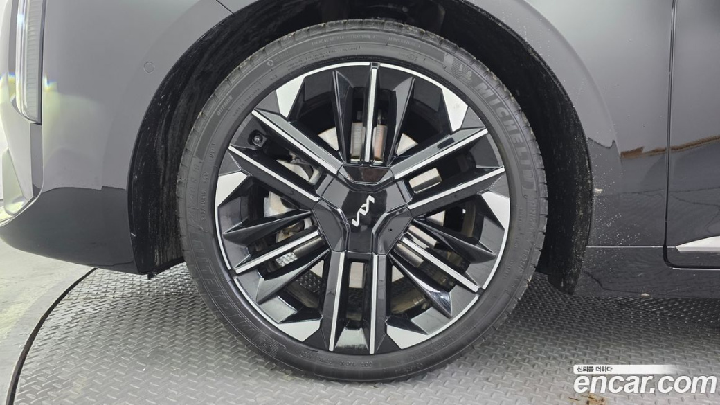 Kia K8 2.5 Gasoline 2WD, 2025