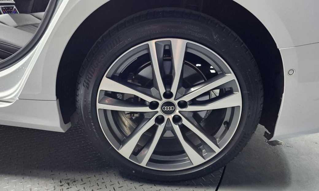 Audi A6 45 TFSI Premium, 2023