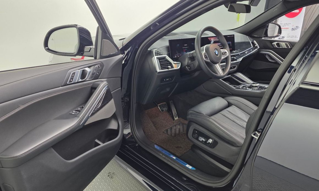 BMW X6 xDrive40i M Sport, 2024
