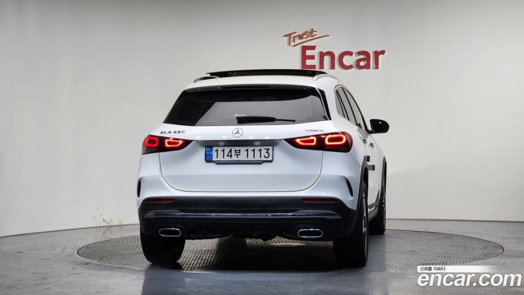Mercedes-Benz GLA-Class GLA250 4MATIC, 2023