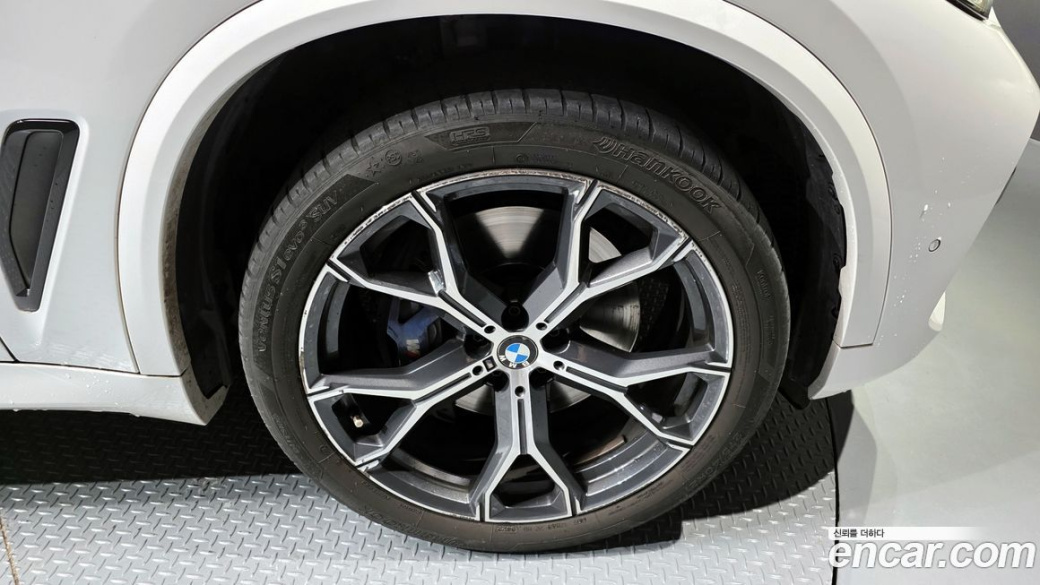 BMW X5 xDrive 40i M Sport, 2022