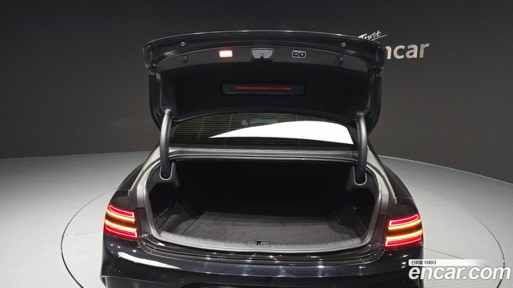 Genesis G80 Gasoline 2.5 Turbo 2WD, 2025
