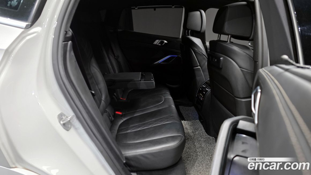 BMW X6 xDrive40i M Sport, 2022