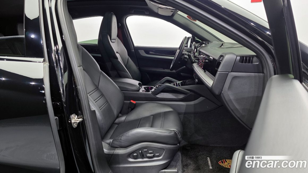Porsche Cayenne 3.0 Coupe, 2024