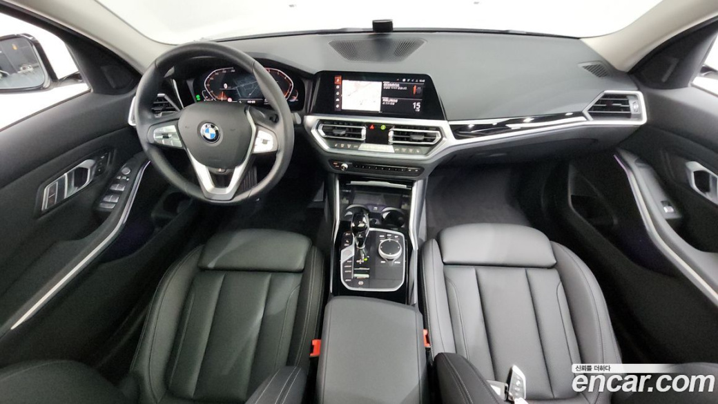 BMW 3-Series 320i, 2022