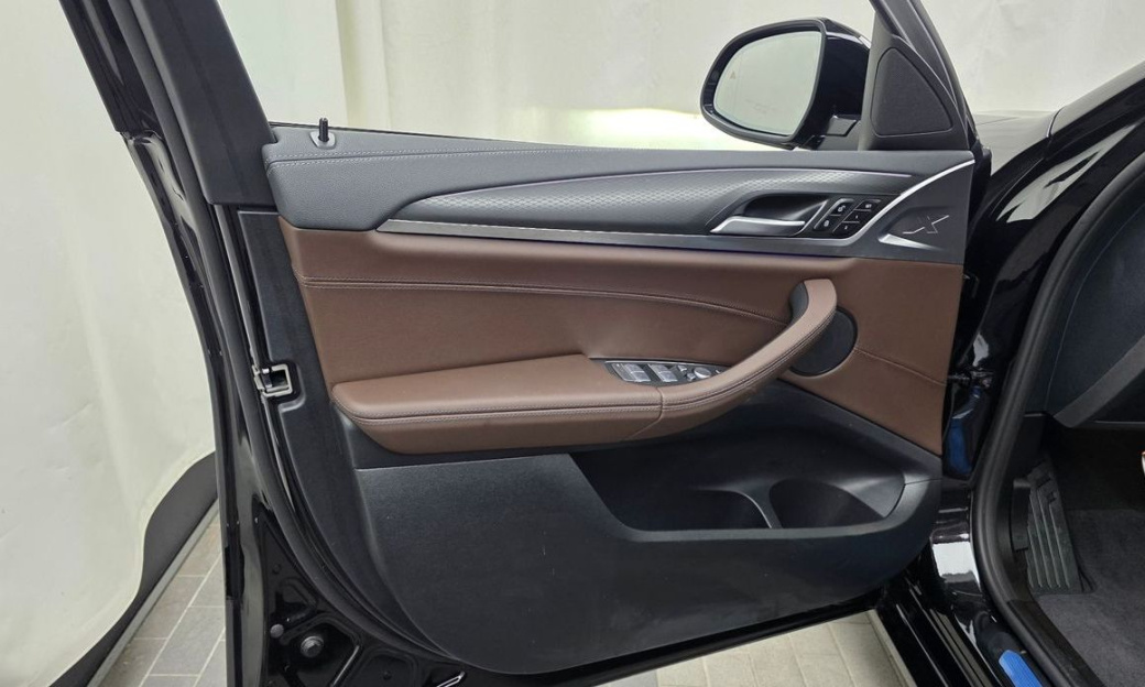 BMW X4 xDrive20d M Sport, 2025