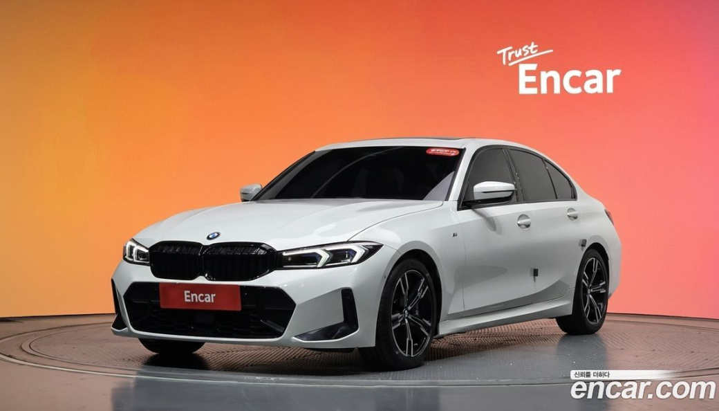 BMW 3-Series 320i M Sport, 2025