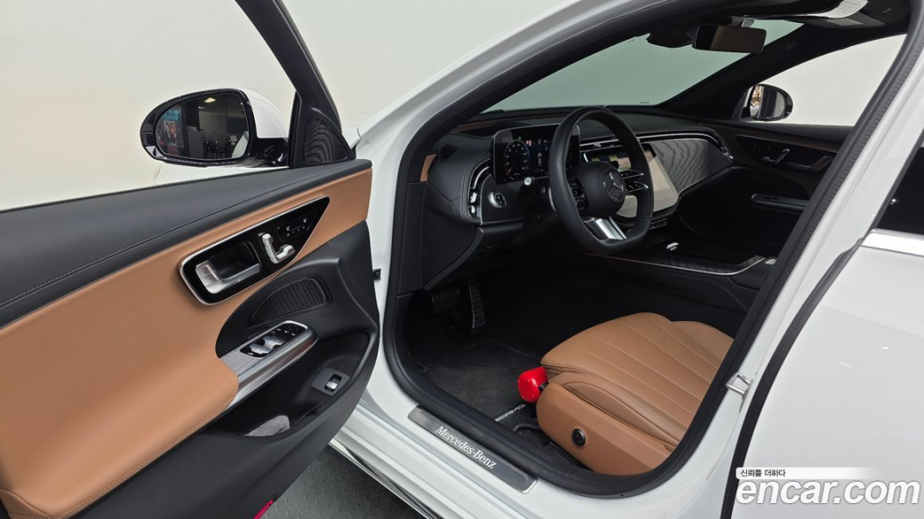 Mercedes-Benz E-Class E200 AMG Line, 2026