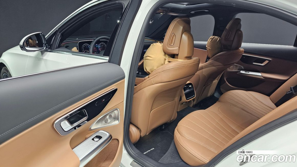 Mercedes-Benz E-Class E300 4MATIC AMG Line, 2026