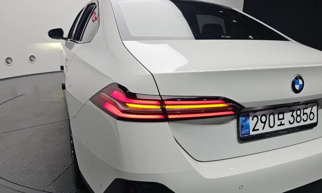 BMW 5-Series 520i M Sport, 2024