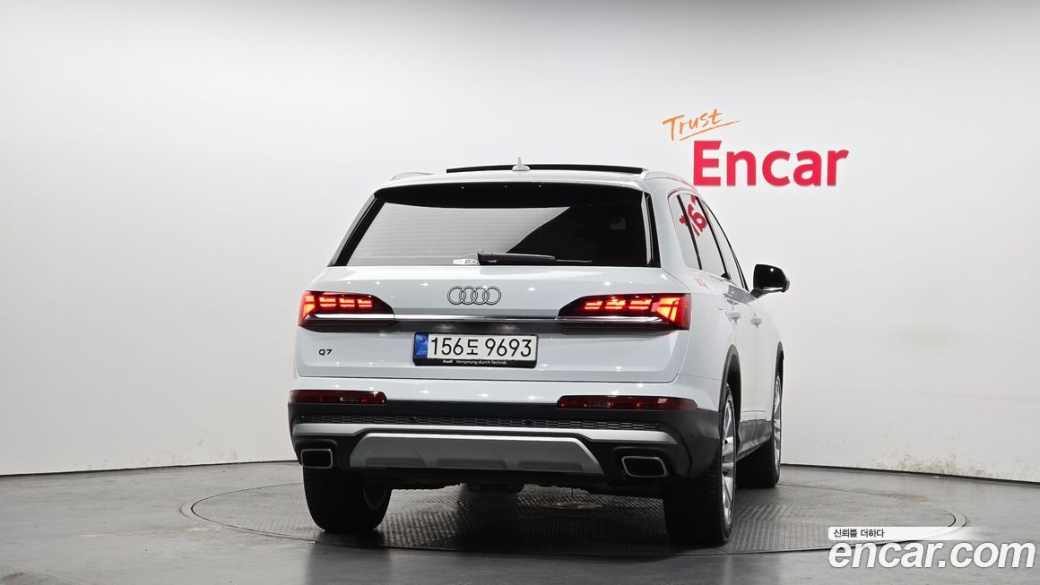 Audi Q7 55 TFSI Quattro, 2025