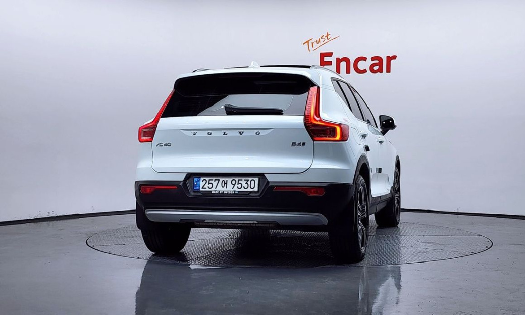 Volvo XC40 B4 Inscription, 2022