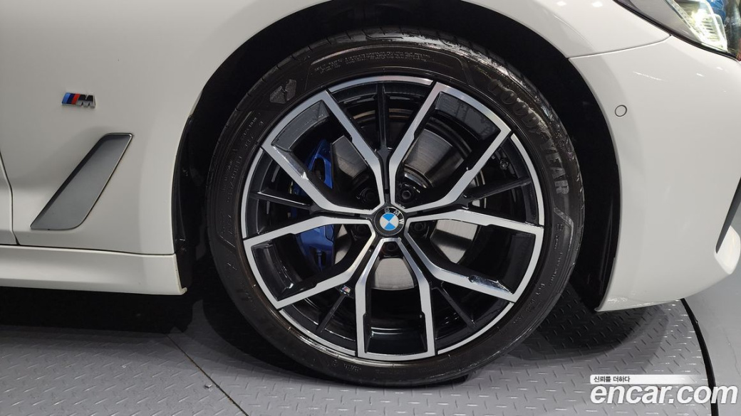 BMW 5-Series 530i M Sport Package, 2023