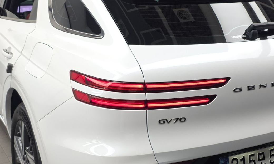 Genesis GV70 2.5T Gasoline AWD, 2025