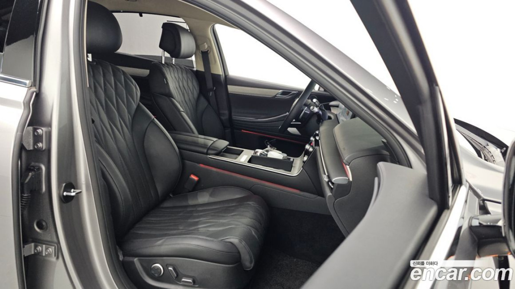 Genesis G80 Gasoline 2.5 Turbo AWD, 2025