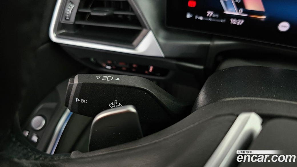 BMW 3-Series 320i Touring, 2024