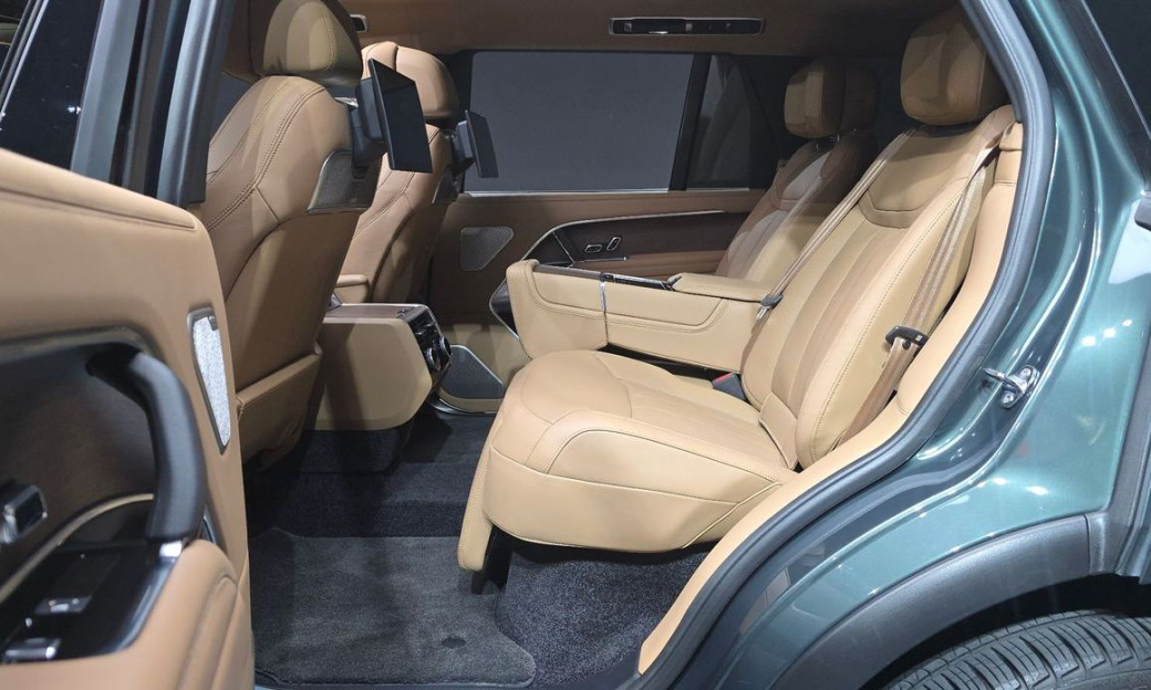 Land Rover Range Rover P530 Autobiography Long Wheel Base, 2024