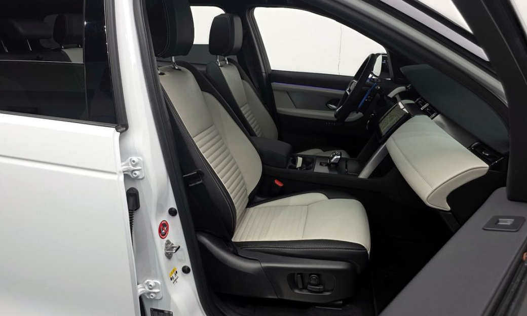 Land Rover Discovery Sport P250 Dynamic SE, 2025