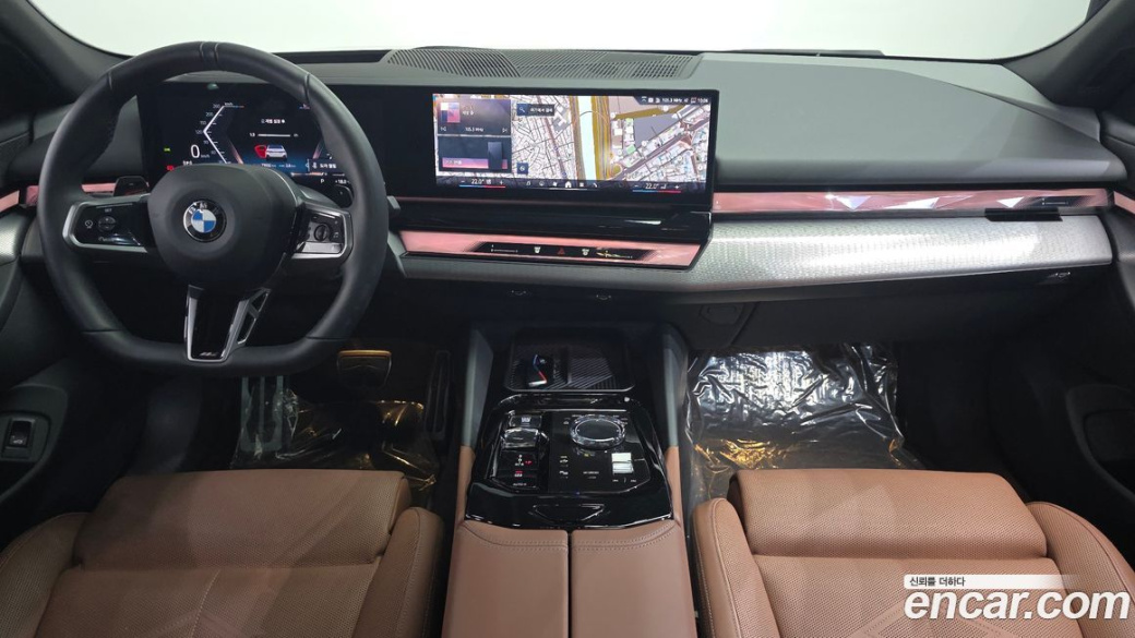 BMW 5-Series 530i xDrive M Sport, 2024