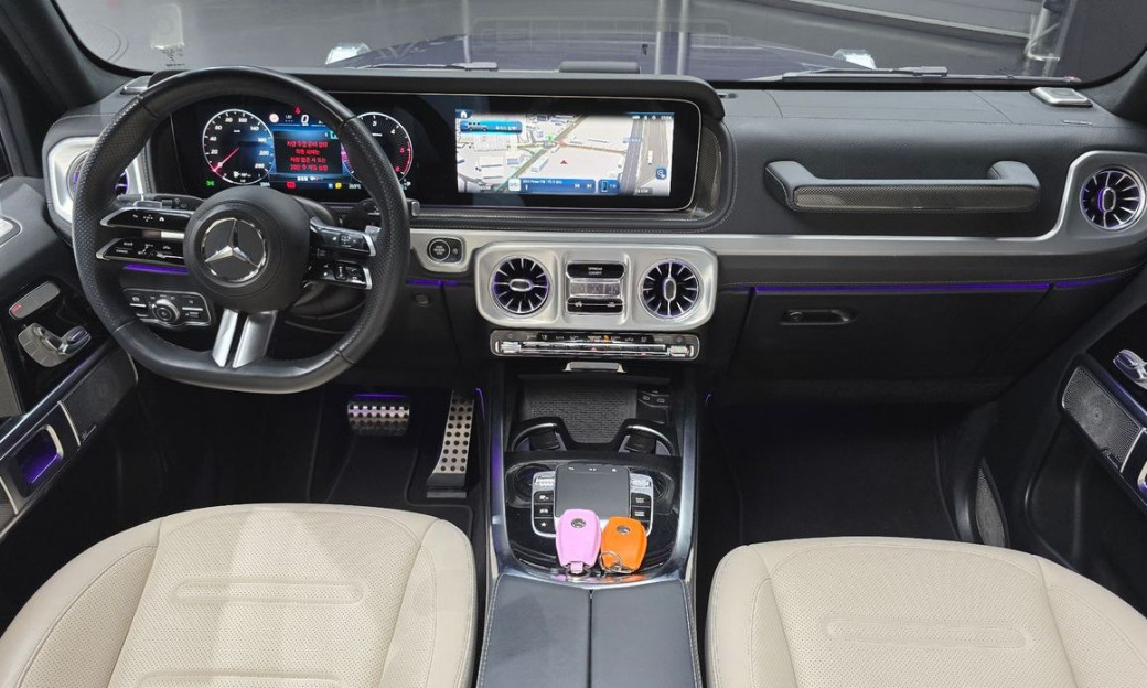 Mercedes-Benz G-Class G450d, 2025