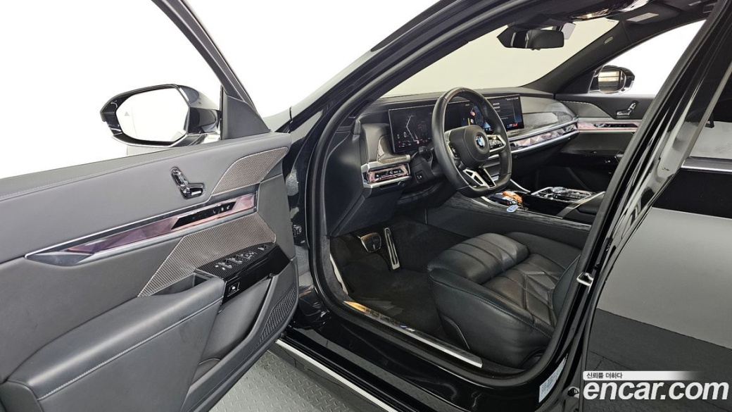 BMW 7-Series 740d xDrive M Sport, 2024