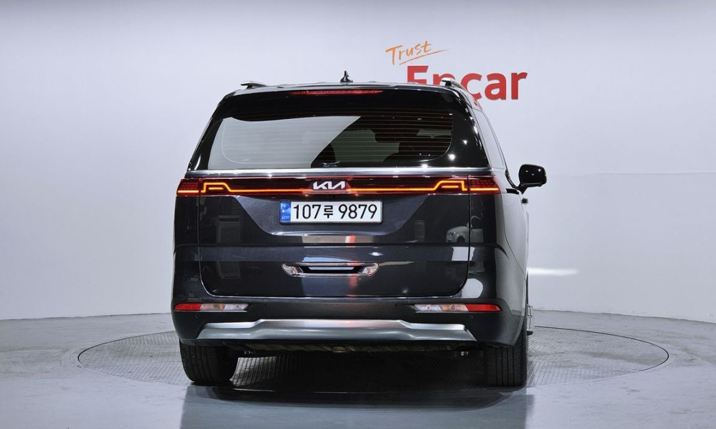 Kia Carnival 9-Seater Signature, 2023