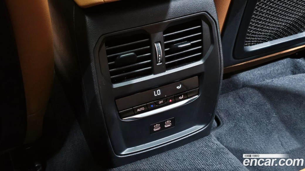 BMW 3-Series 320i, 2023