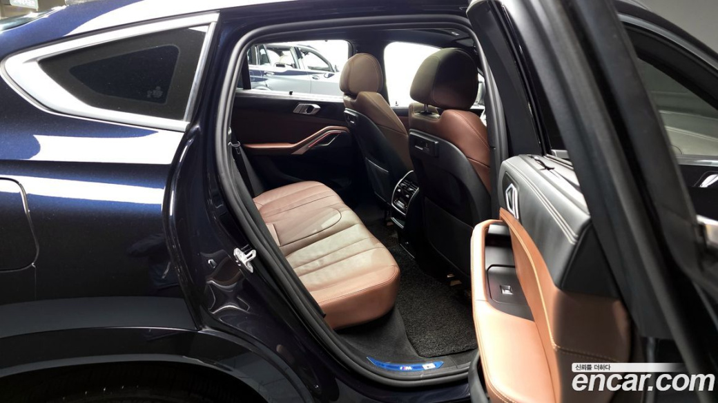BMW X6 xDrive40i M Sport, 2022