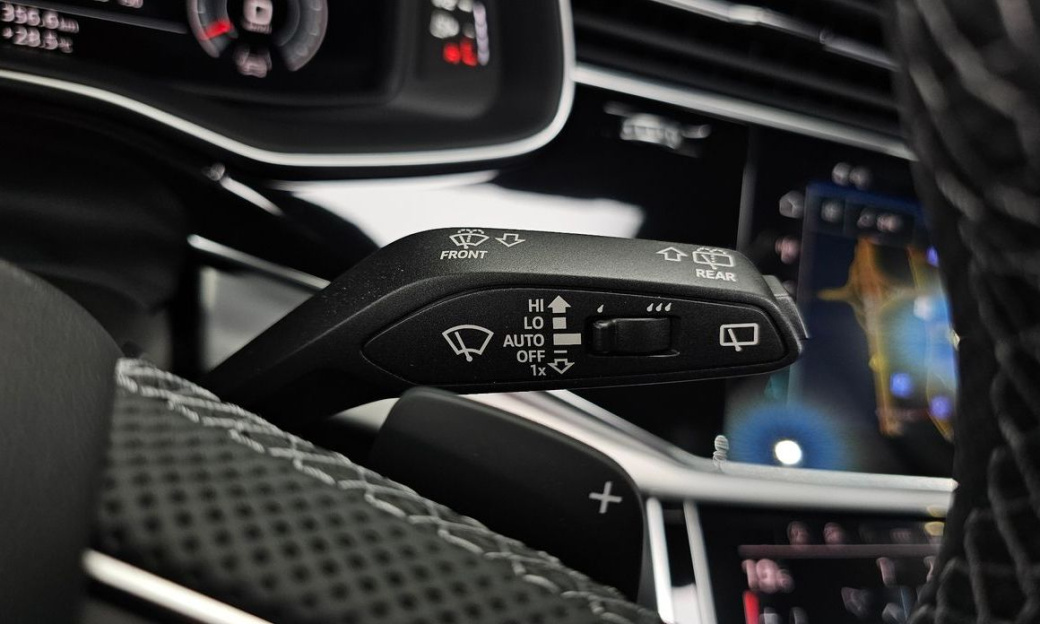 Audi Q8 55 TFSI Quattro Premium, 2026
