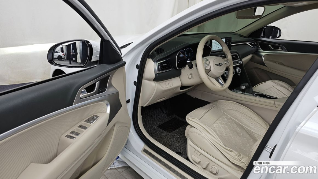 Genesis G70 Gasoline 2.0T 2WD, 2022