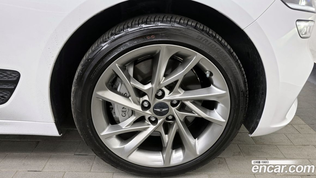 Genesis G70 Gasoline 2.5T 2WD, 2025