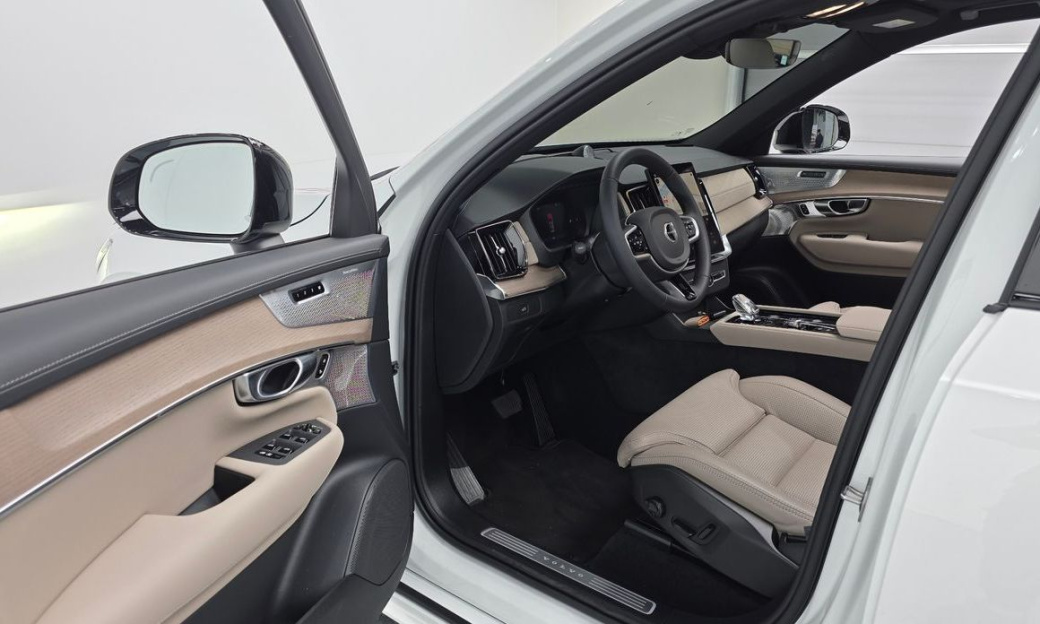 Volvo XC90 B6 Ultra Bright, 2026