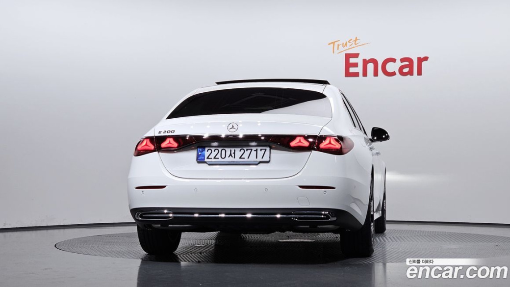 Mercedes-Benz E-Class E200 Avantgarde, 2025