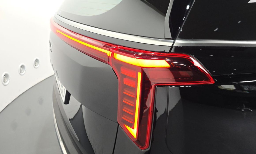 Kia Carnival 9-Seater Signature, 2025