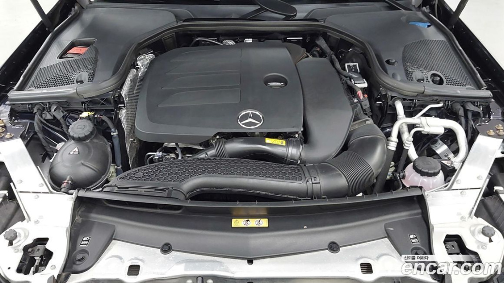 Mercedes-Benz E-Class E350 4MATIC Exclusive, 2023