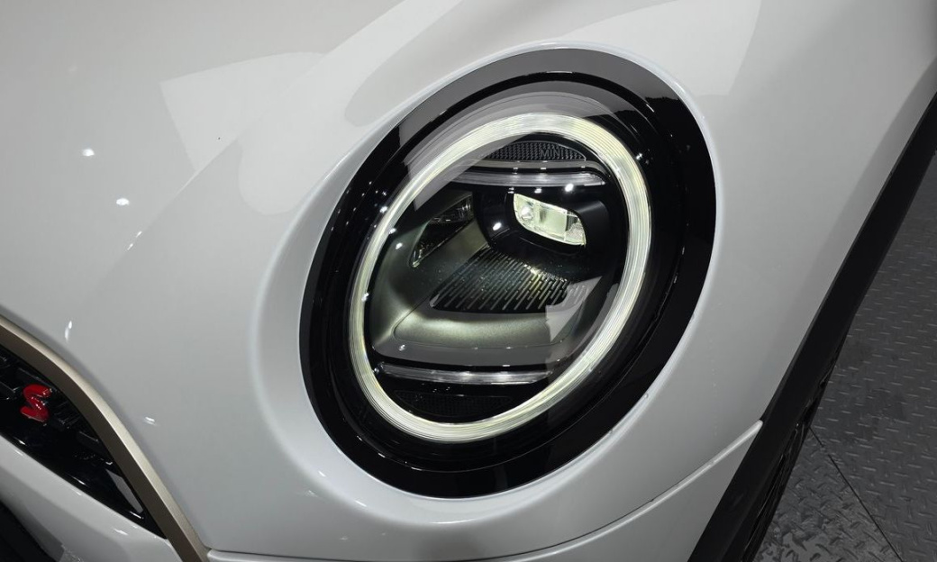 Mini Cooper Favoured, 2025