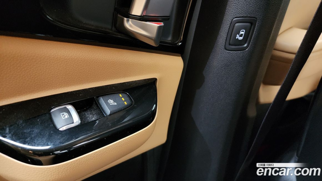 Kia Carnival 9-Seater Noblesse, 2023