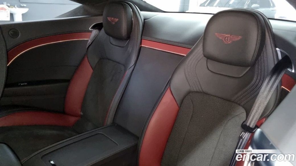 Bentley Continental 4.0 GTS, 2024