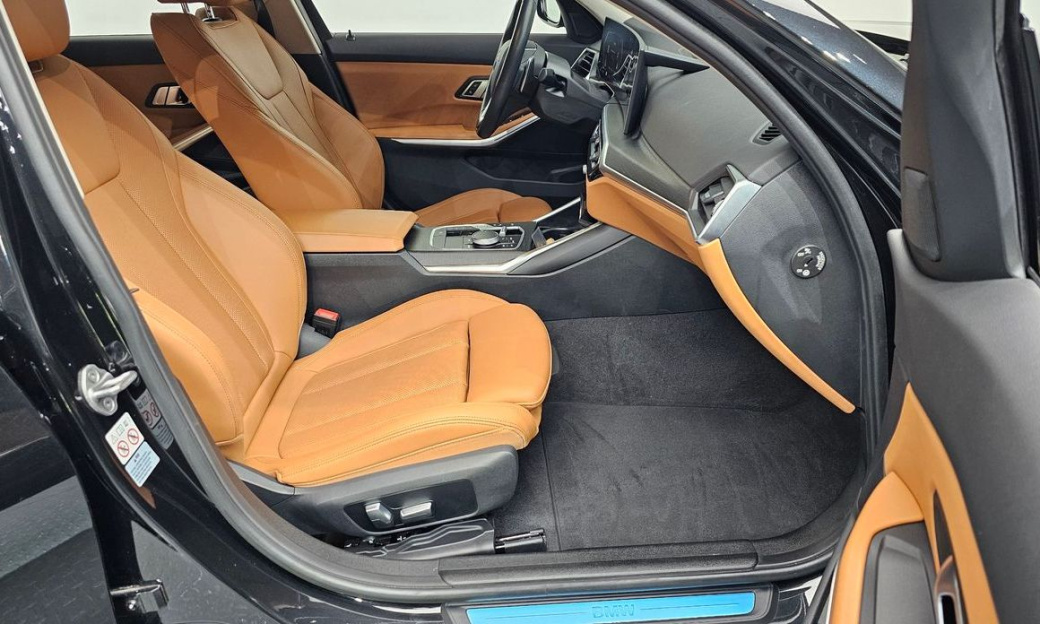 BMW 3-Series 320d xDrive, 2023