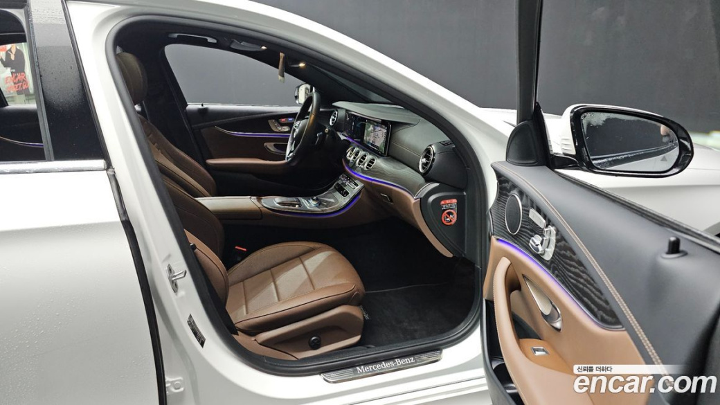 Mercedes-Benz E-Class E250 AMG Line, 2023