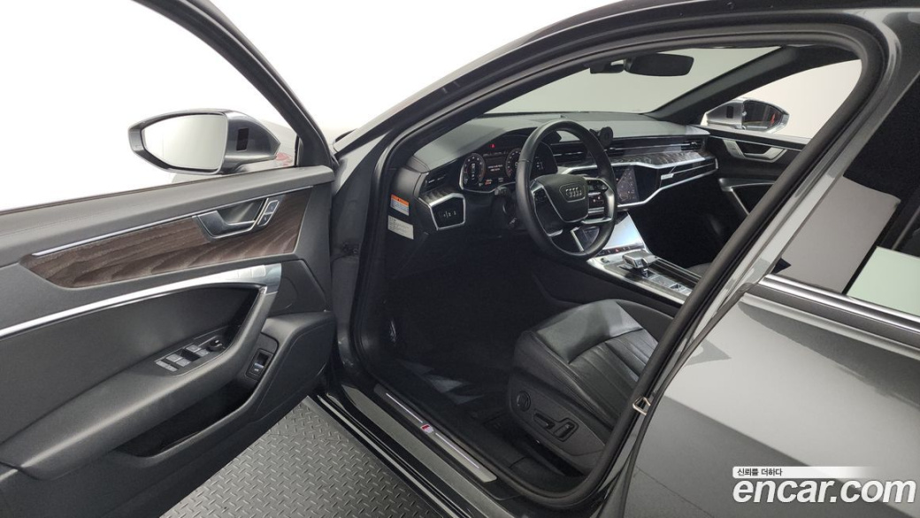 Audi A6 45 TFSI Quattro Premium, 2022
