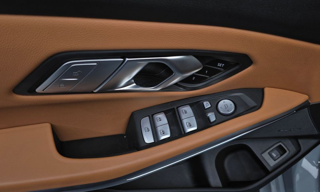BMW 3-Series 320i M Sport, 2023